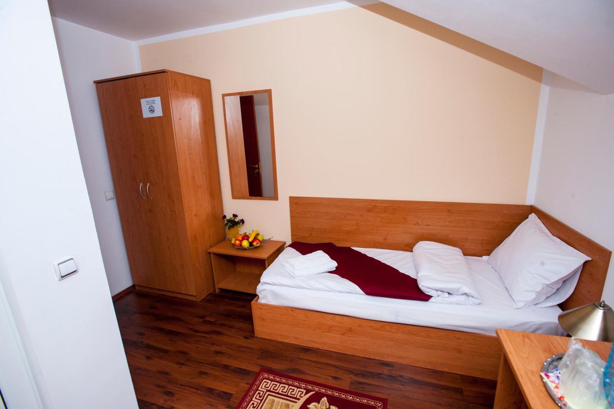 La Casa Nord Hotel Bucharest Room photo